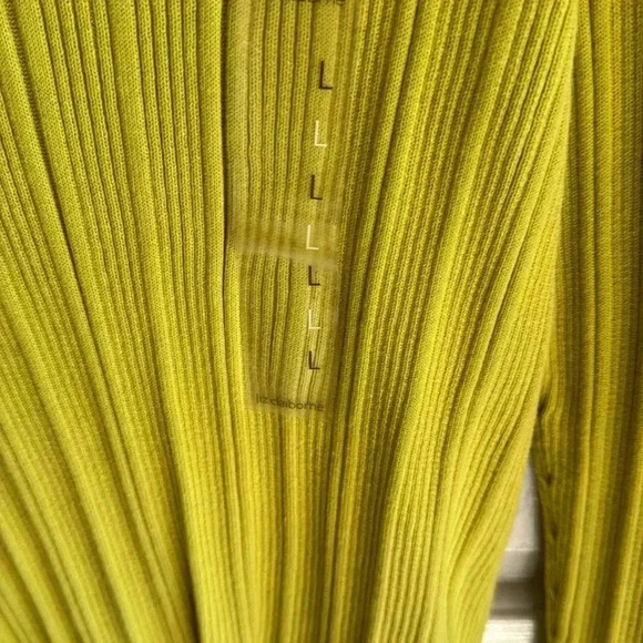 NWT Women’s Turtleneck Liz Claiborne Ribbed Sweater SZ Large - Picture 2 of 5